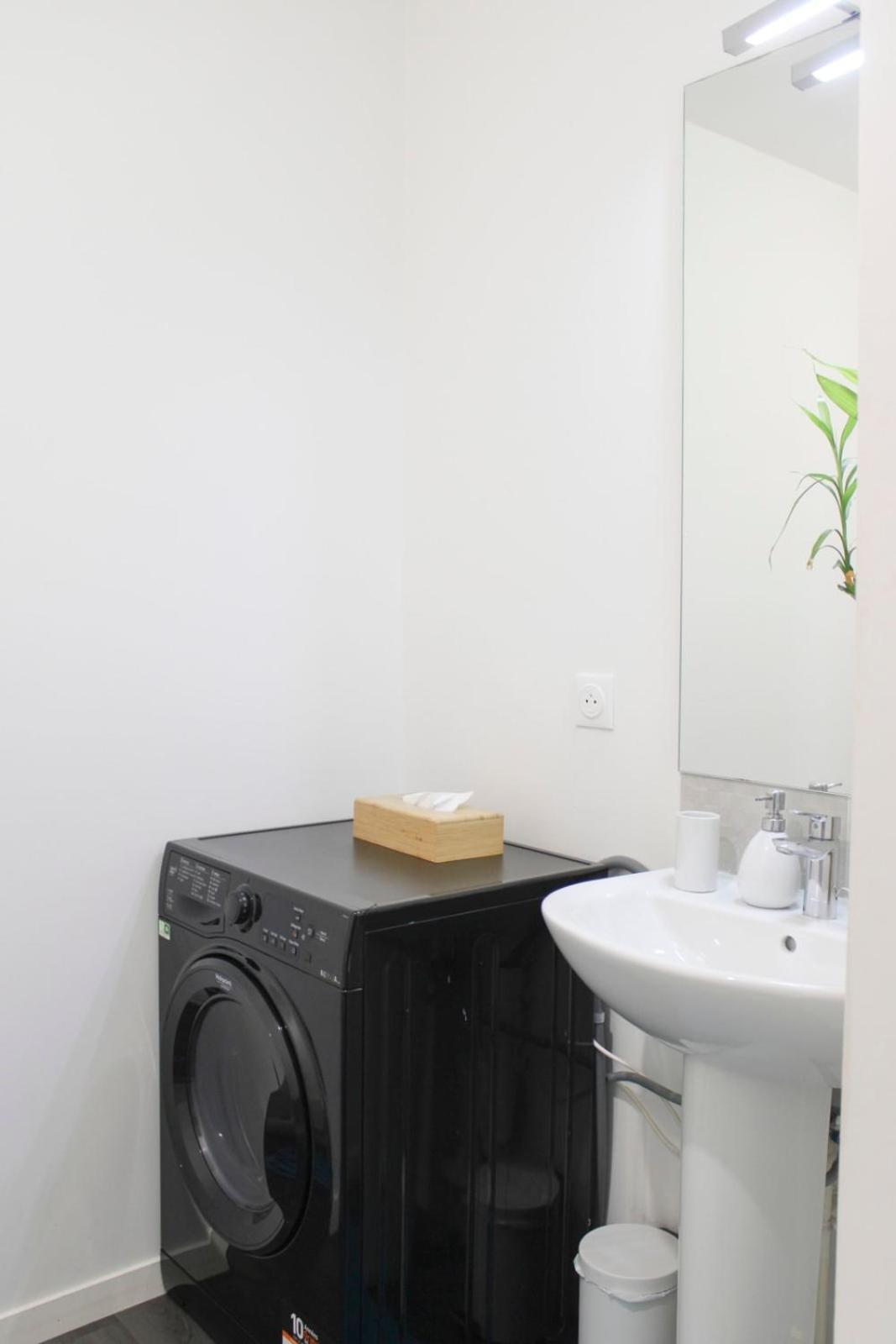 Apartmán Charming T2 Near The Basilica Of Saint-Denis Exteriér fotografie